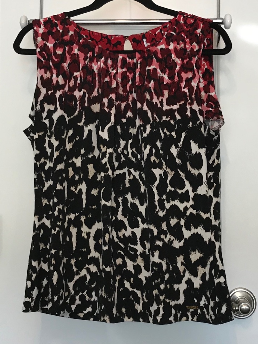 Calvin Klein ombréd animal print sleeveless blouse with keyhole back (P)